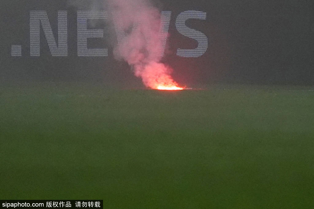 克雷莫内塞对阵国米：从烟雾弹事件看意甲的心理战与战术挑战